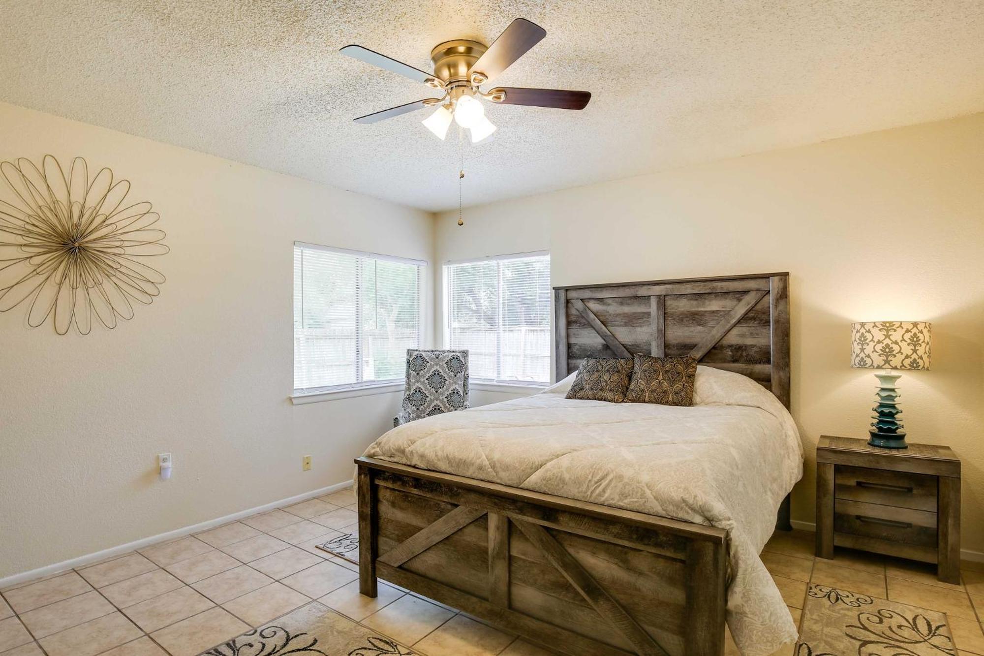Sunny San Antonio Home With Backyard And Patio! Dış mekan fotoğraf